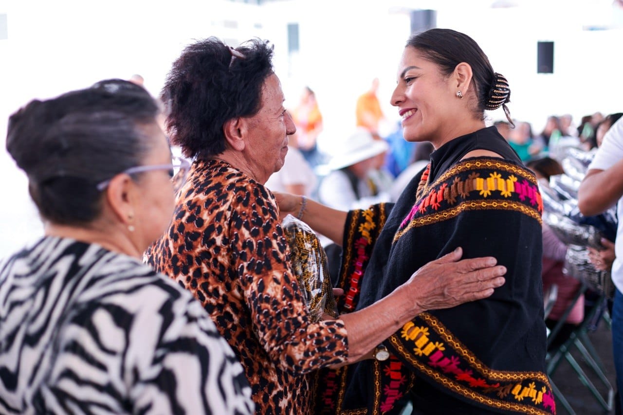 Celebra Lupita Cuautle a las personas adultas mayores de San Andrés Cholula