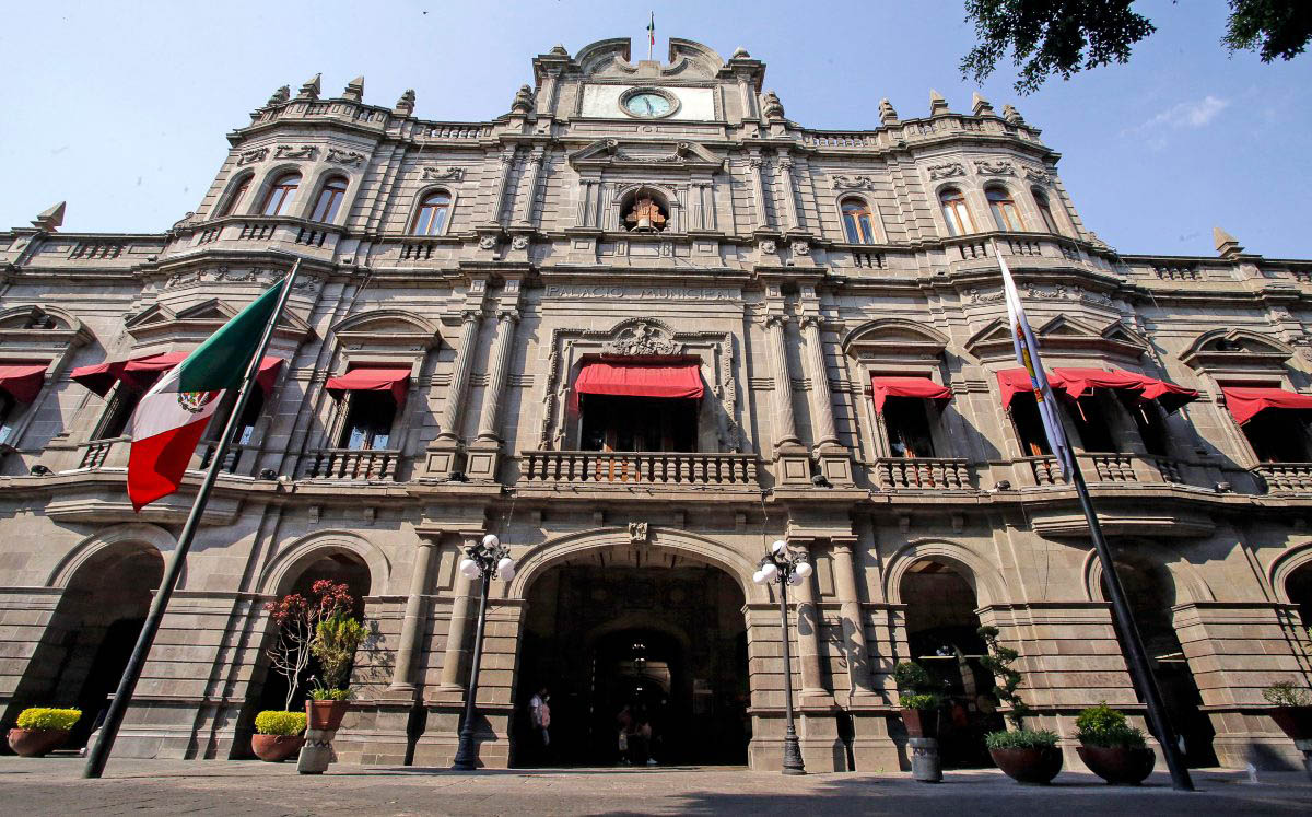 Investigan a dos exfuncionarios de Tesorería por presuntas irregularidades en el hoyo financiero de Puebla