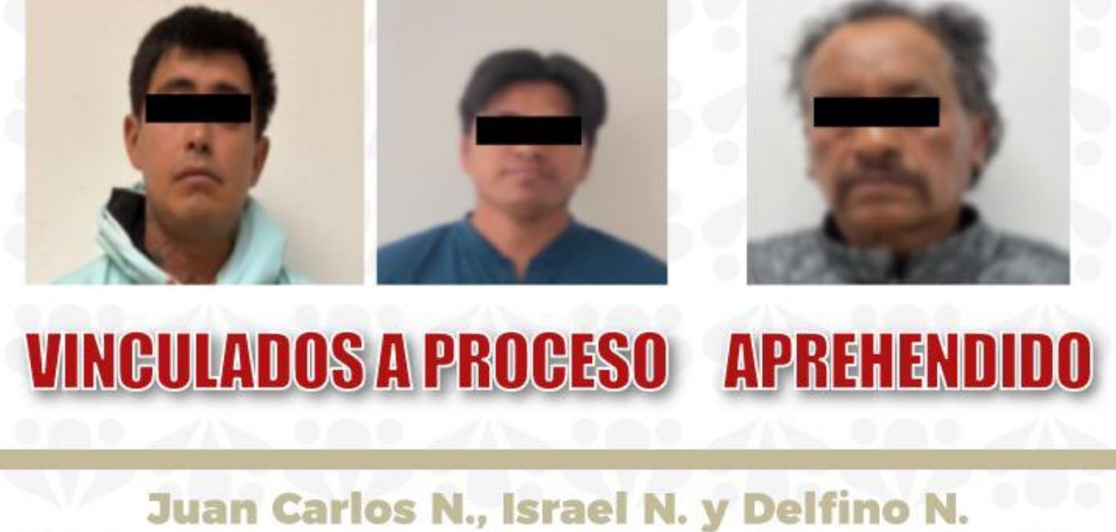 Agentes de la Fiscalía de Puebla durante una investigación.