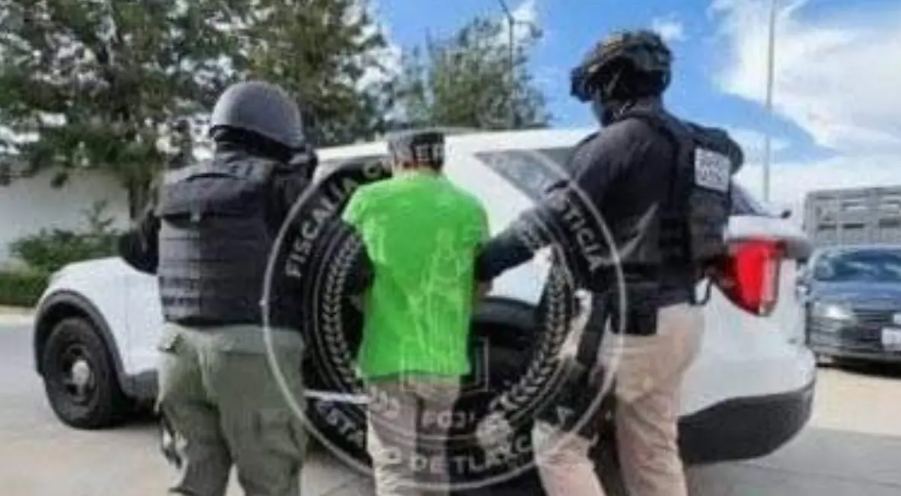 Policías de Investigación durante una detención en Tlaxcala
