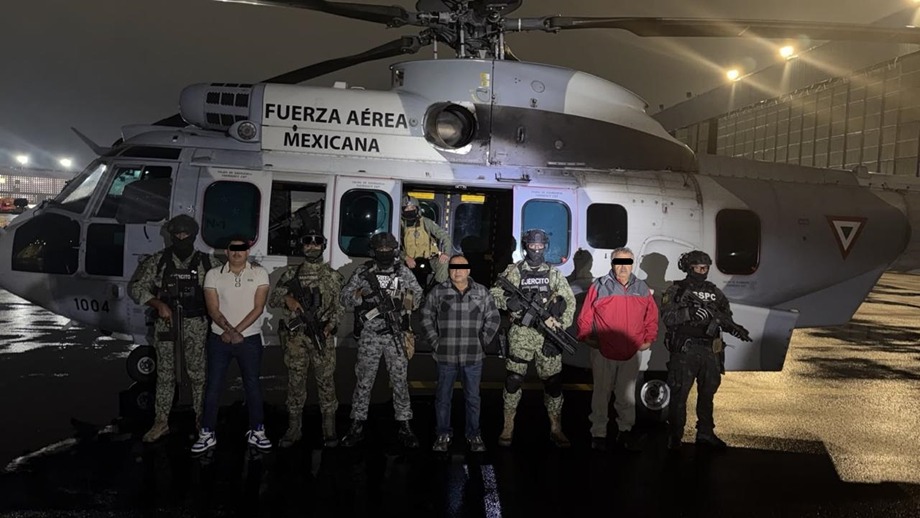 Militares durante el operativo en Michoacán.