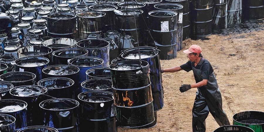 Mercados globales avanzan y petróleo cae por avances de paz en Ormuz