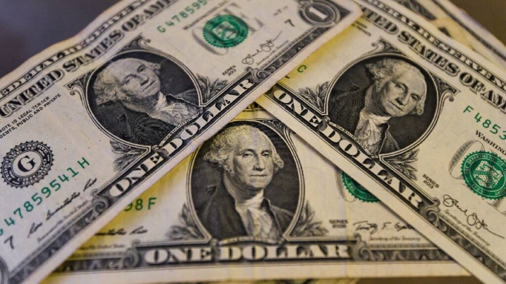 Precio del dólar hoy en México: tipo de cambio frena racha y cotiza en 17.20 pesos este 7 de agosto