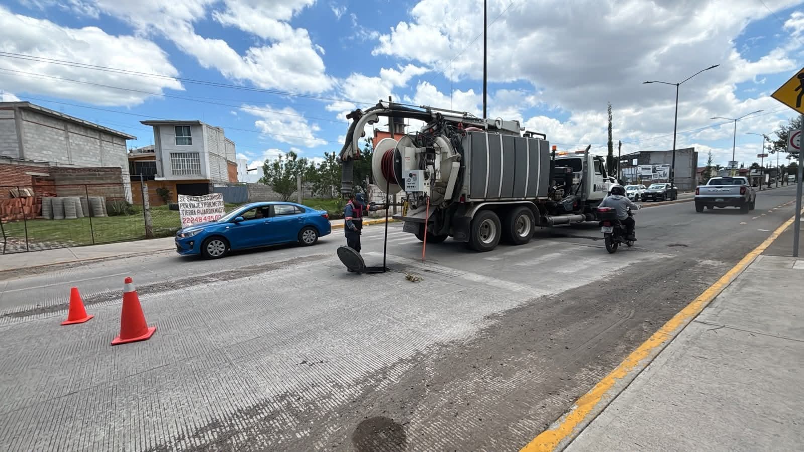 Realizan trabajos de limpieza y desazolve en redes sanitaria y pluvial de Lázaro Cárdenas