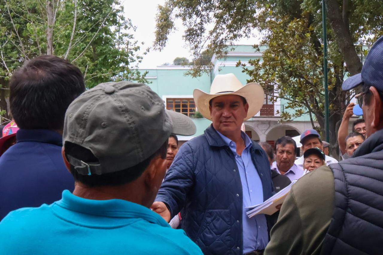 Habitantes de Nativitas exigen certeza jurídica sobre plaza cívica en Palacio de Gobierno