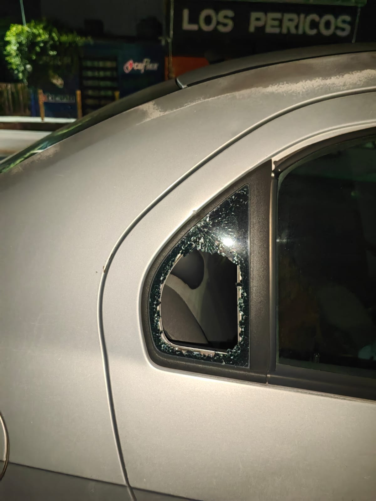 Imparable el robo de autopartes; delincuentes roban computadora de vehículo en San Gabriel Cuahtla