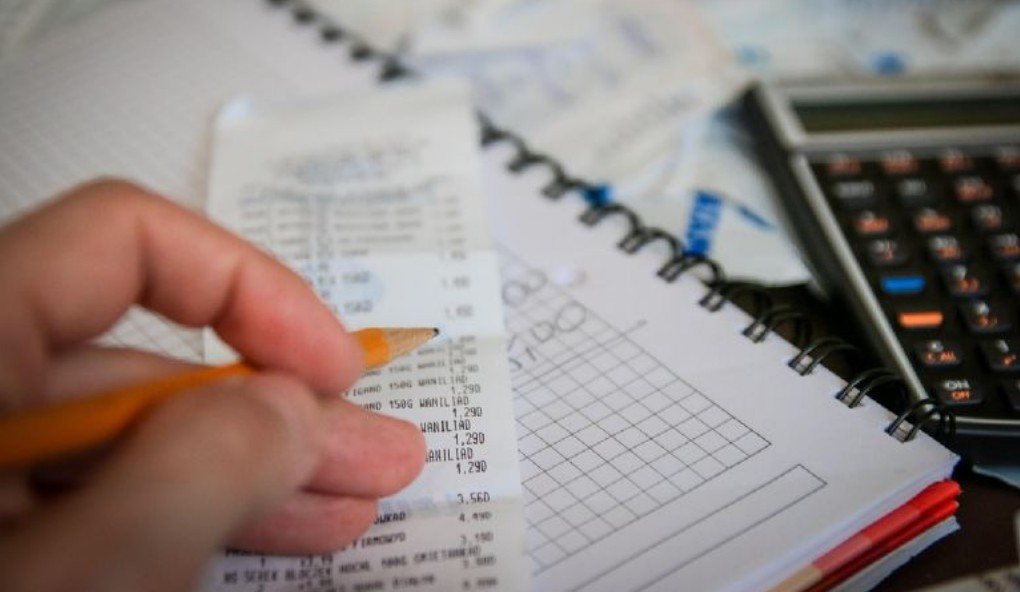 ¿Qué es la regla 50/30/20 y por qué puede cambiar tus finanzas?