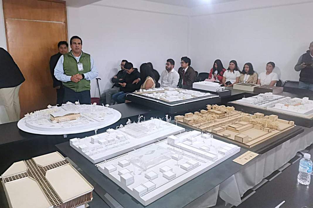 Estudiantes de la UATx presentan moderno Mercado Municipal para Benito Juárez