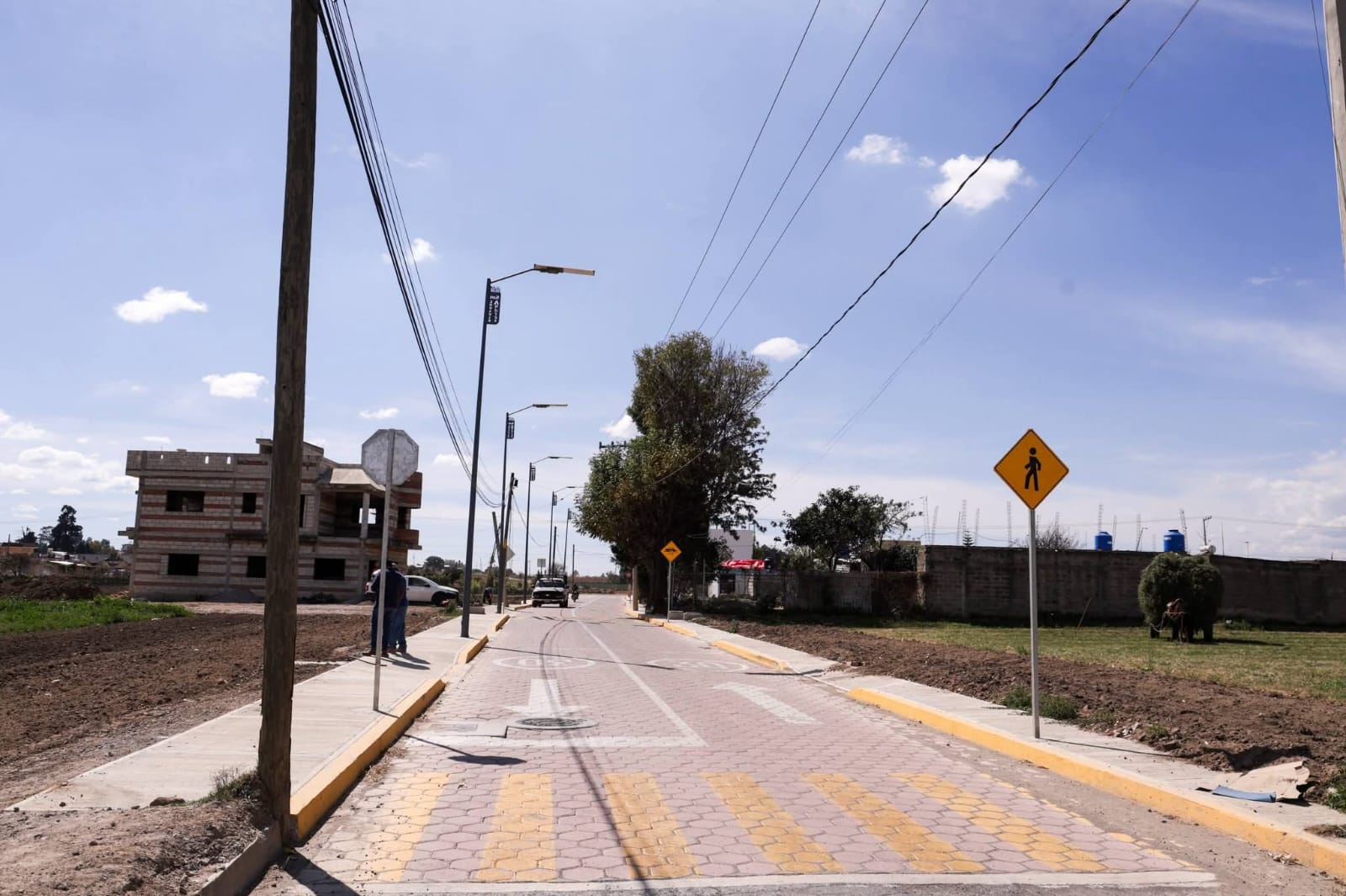 Entrega Guadalupe Cuautle adoquinamiento en San Luis Tehuiloyocan; beneficia a más de 6 mil habitantes