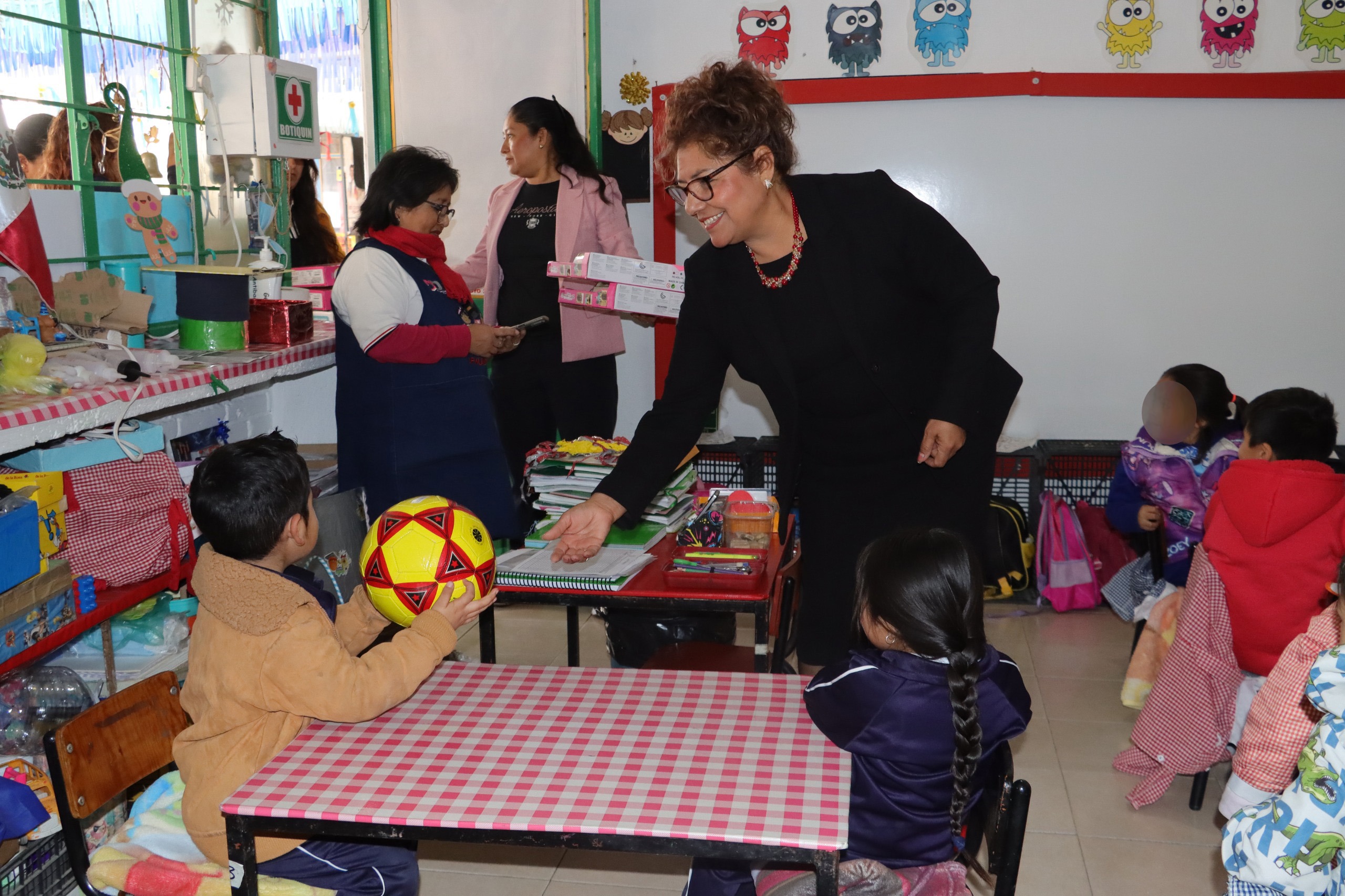 sndif cuautlancingo entrega juguetes 3