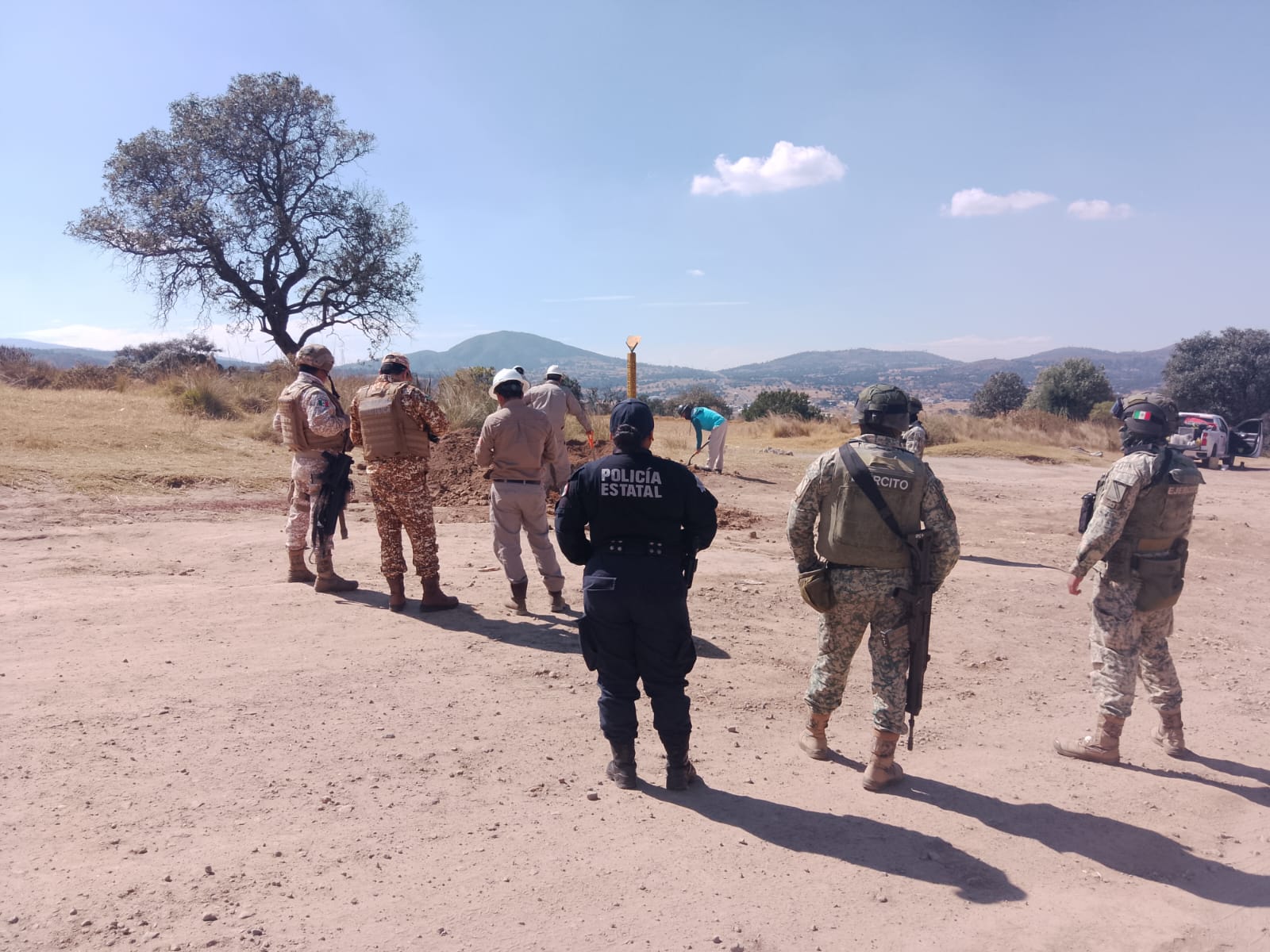 Detectan toma clandestina en ducto de PEMEX, en Calpulalpan