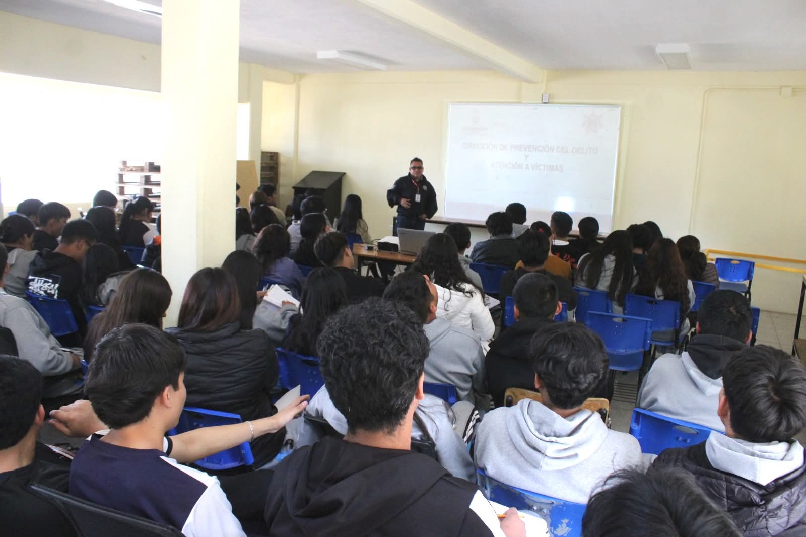 Acciones preventivas para reducir accidentes en motocicleta entre estudiantes de Coronango