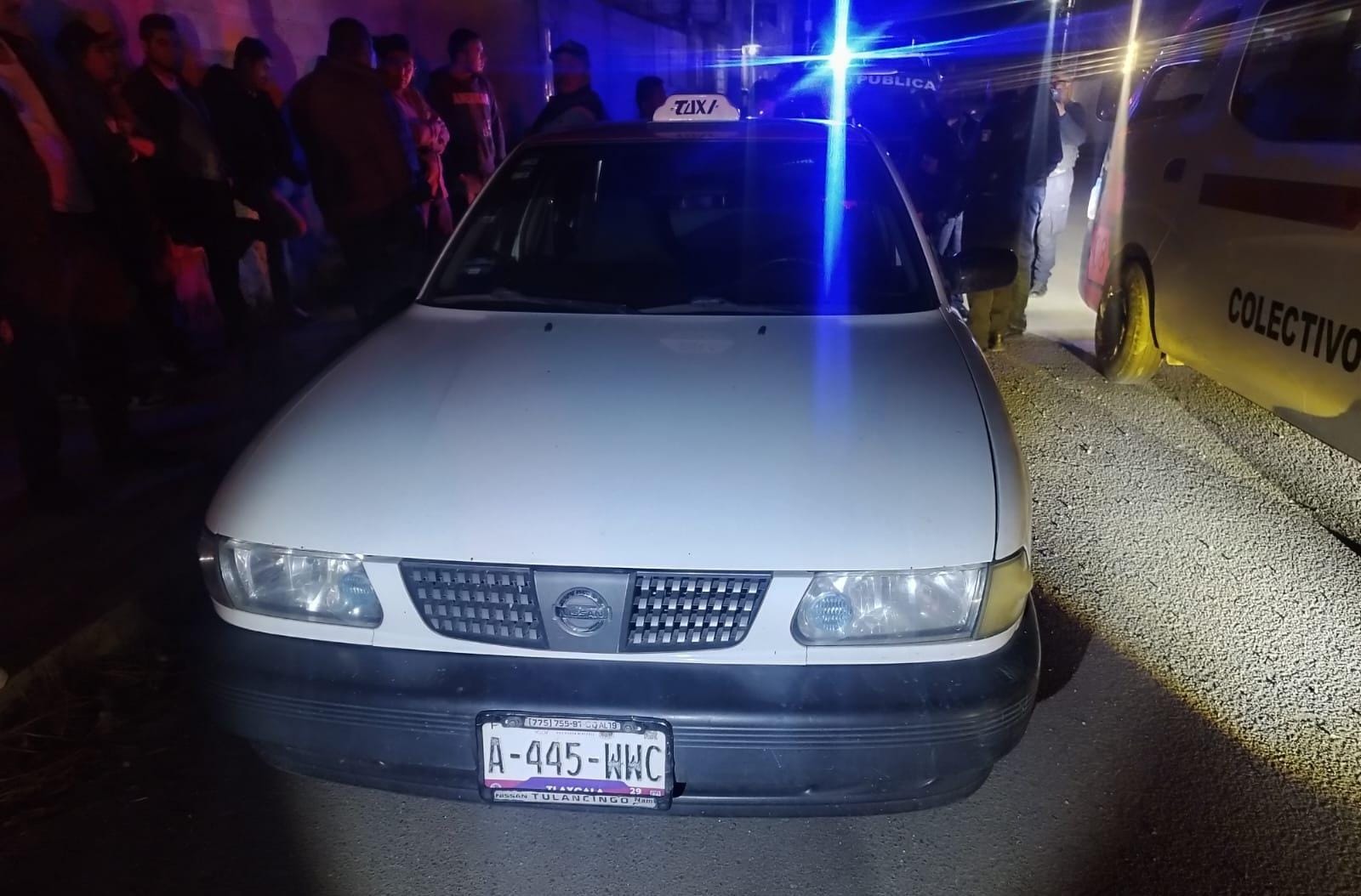 Asaltan a taxista en Calpulalpan; delincuentes lo abandonan y dejan el vehículo horas después