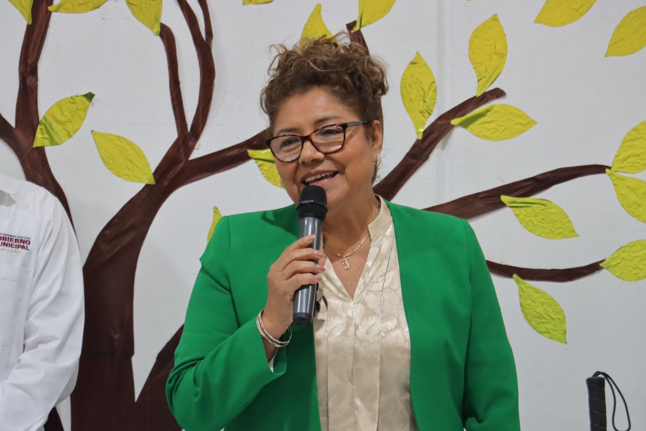 SMDIF Cuautlancingo entrega aparatos funcionales 