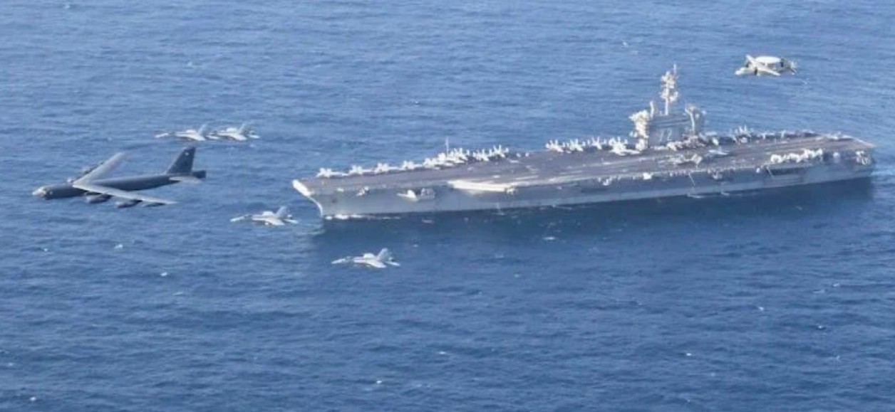 Trump intensifica la presión con una flota “lista para actuar”