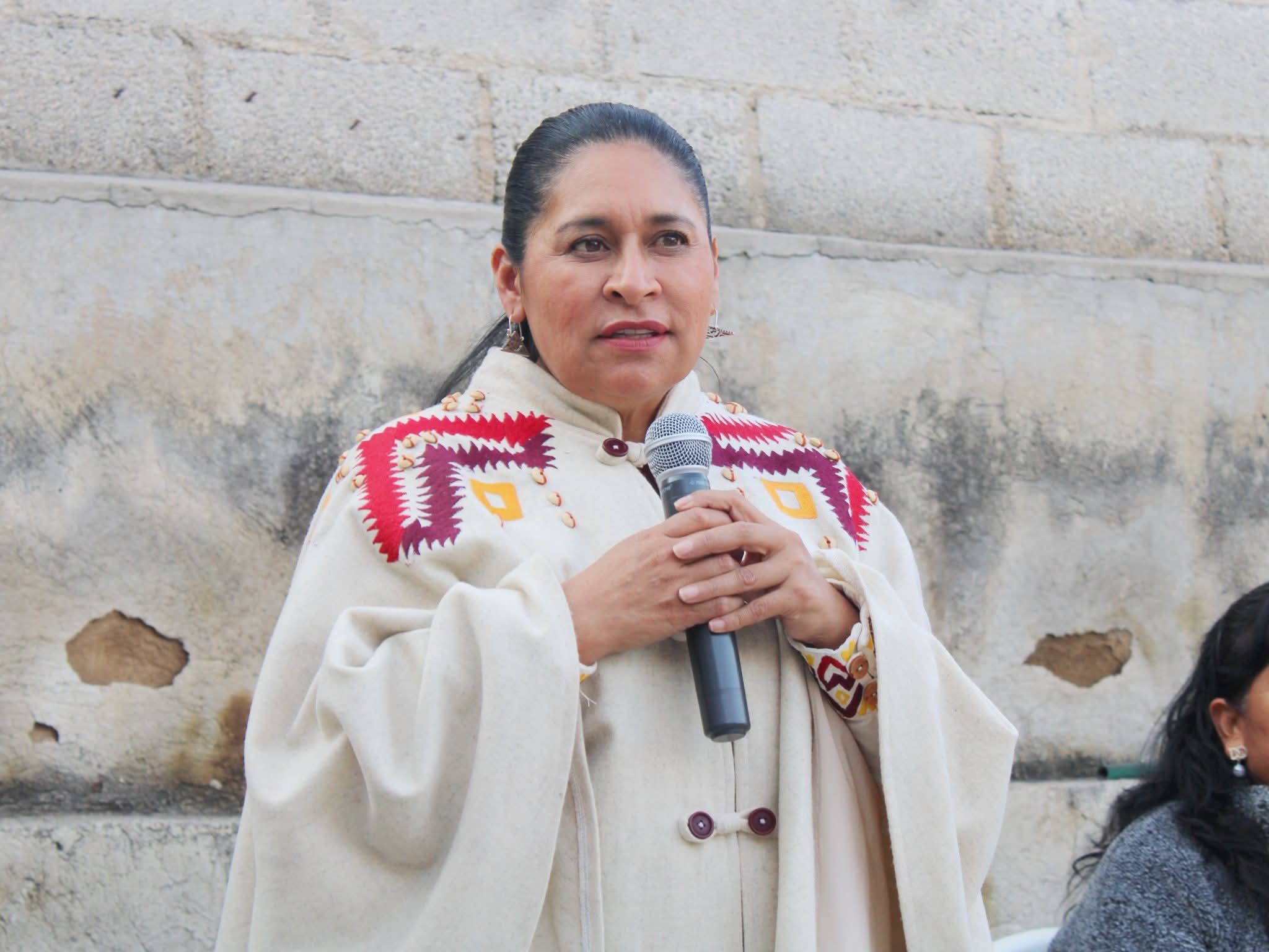 Con amplia ventaja Ana Lilia adelanta a Alfonso Sánchez