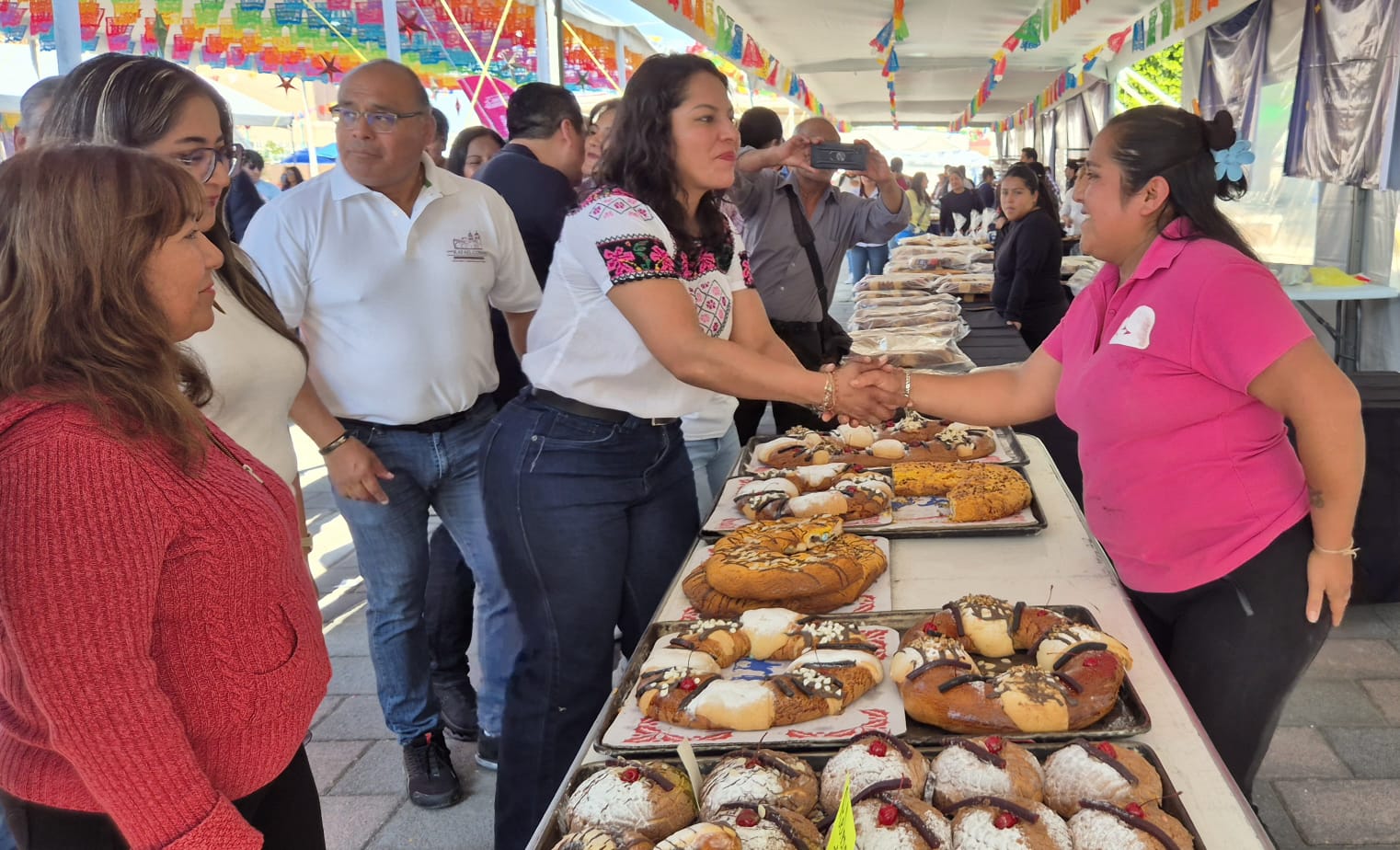 Panaderos de San Rafael Comac dan vida a la octava Feria de la Rosca de Reyes