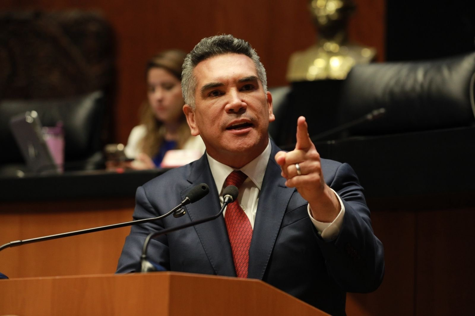 PRI respalda la caída del régimen de Nicolás Maduro y advierte lección para América Latina