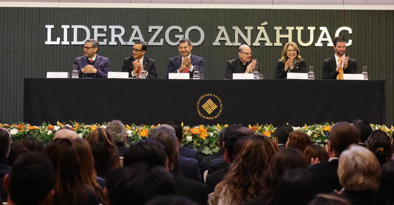 Puebla se consolida como potencia educativa con liderazgo humanista