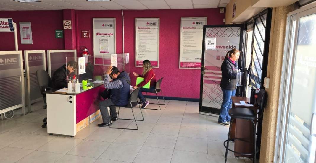 INE Tlaxcala se desborda: miles corren a renovar su credencial vencida