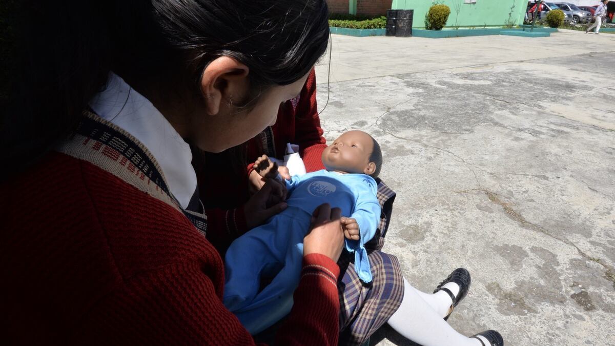 Bajan embarazos adolescentes en Tlaxcala, pero alertan abusos en niñas