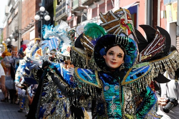 Definen reglas y operativos para carnavales de huehues en Puebla capital