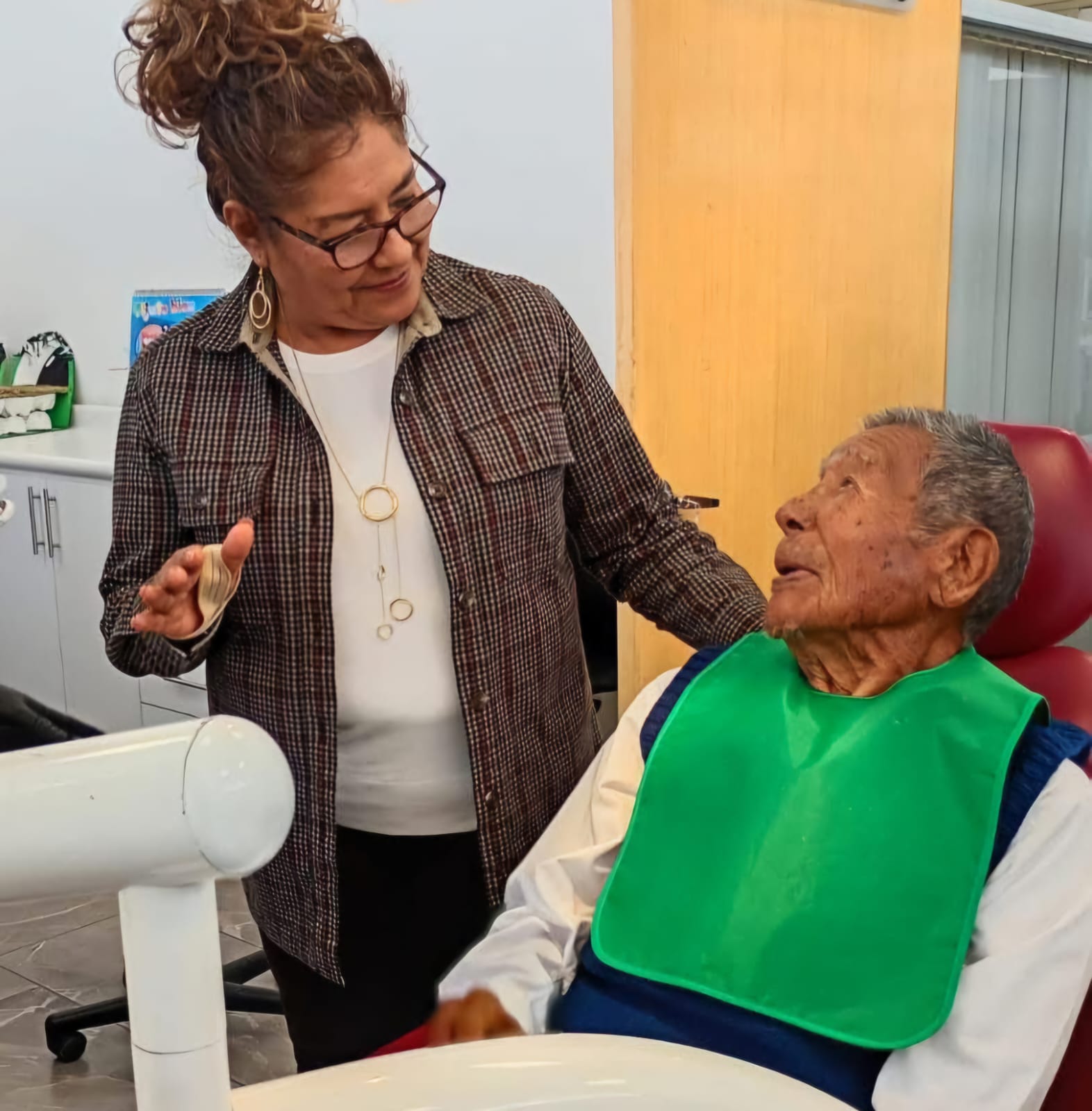 SMDIF Cuautlancingo transforma sonrisas y mejora la calidad de vida con apoyo dental