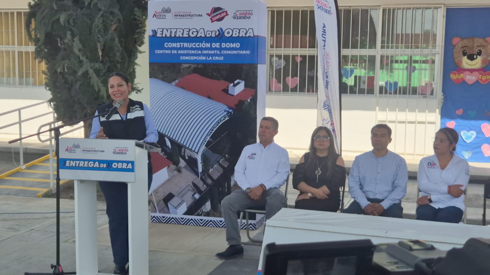 Entrega Guadalupe Cuautle nuevo domo en CAIC de Concepción La Cruz 