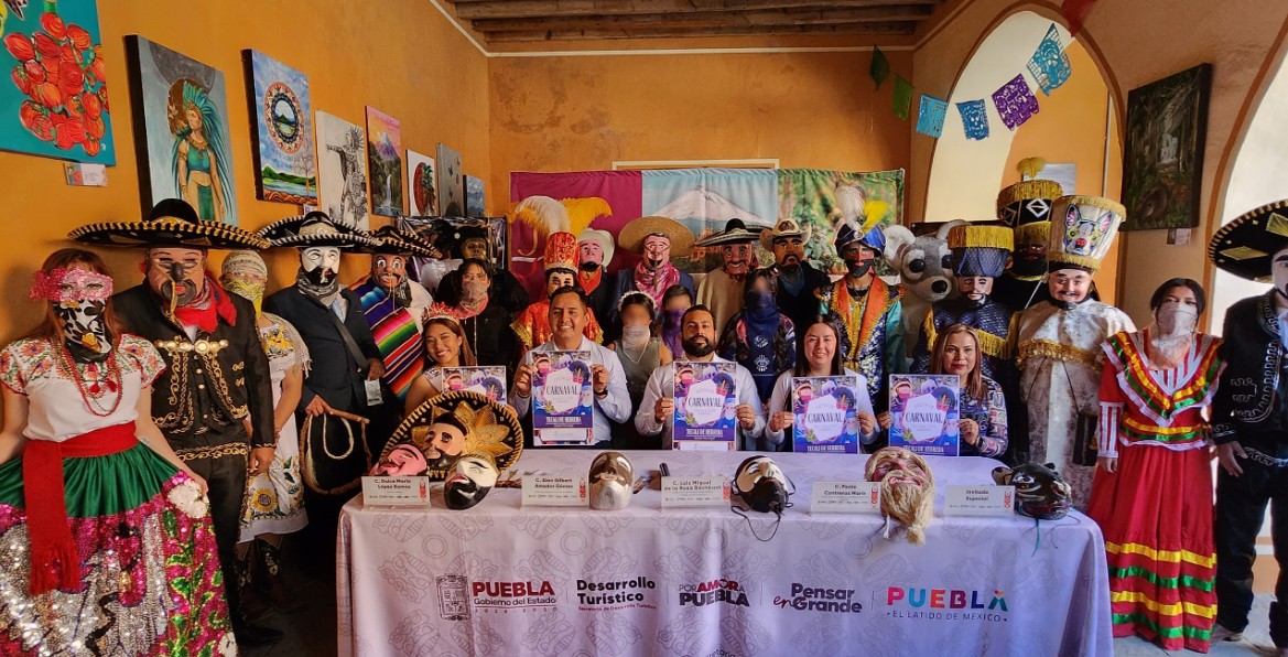 Tecali se llena de color y tradición con su Carnaval