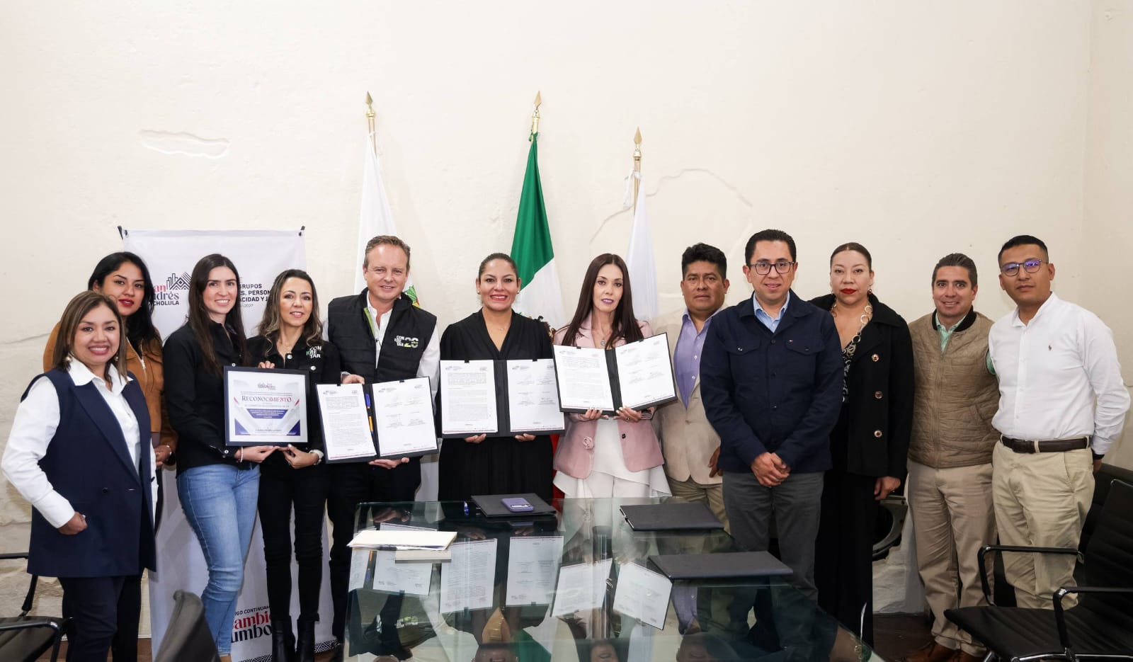 Lupita Cuautle y Conkretar de Occidente dignificarán más hogares en San Andrés Cholula 