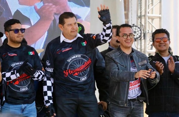 Gobierno analizará modificar horario de cierre para bares y antros de Puebla 