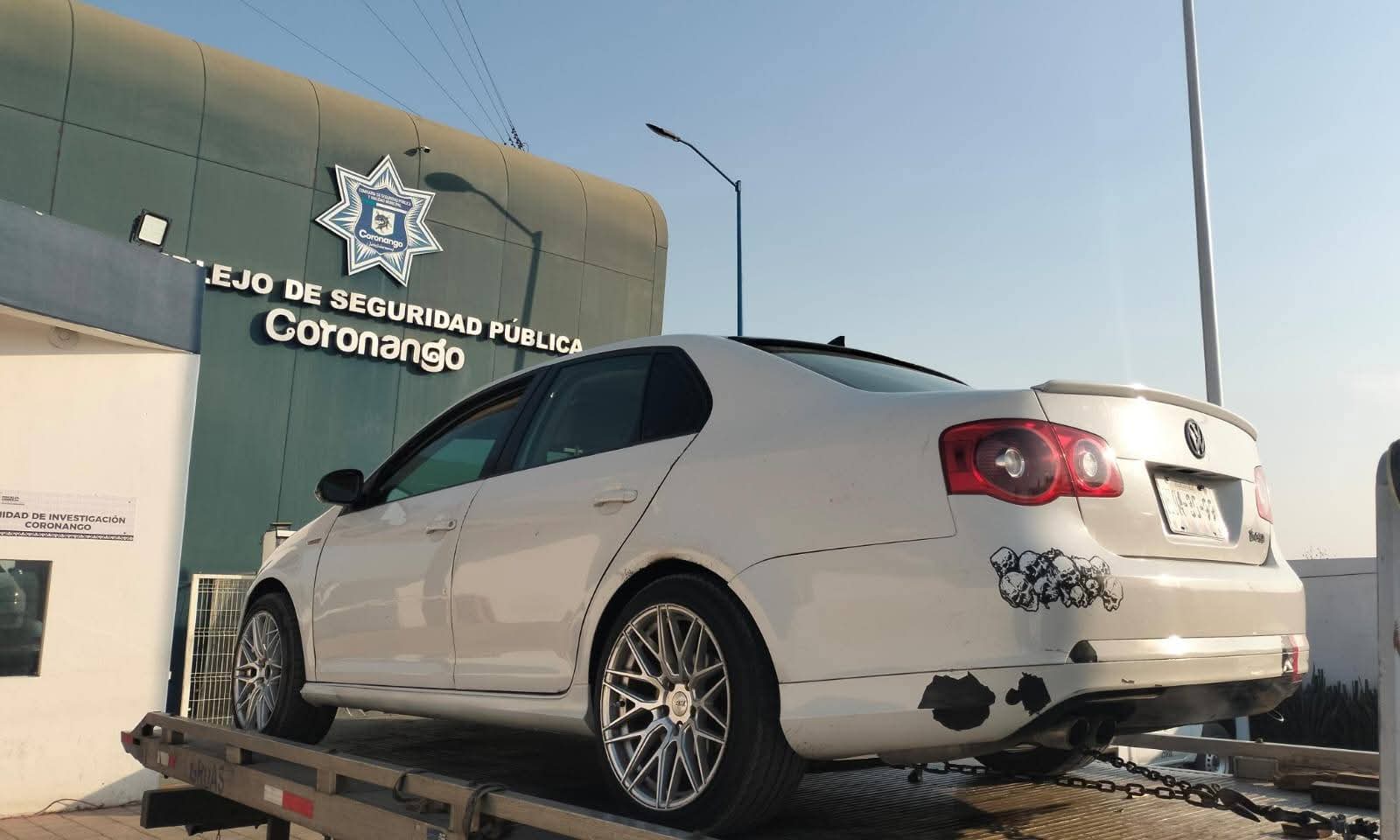 COMUNICADO-Arrestan a tres por posible delito contra la salud 