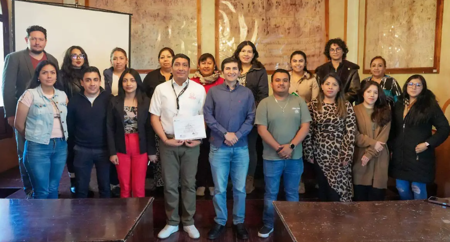 Capacitan a funcionarios de Tlaxcala para mejorar atención y resolver conflictos con cultura de paz