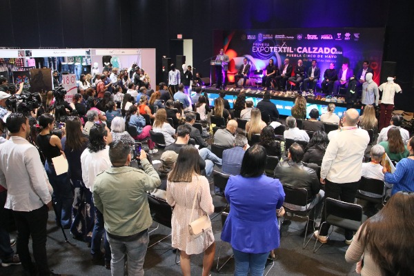 Destaca Puebla a nivel nacional como productor de calzado infantil 