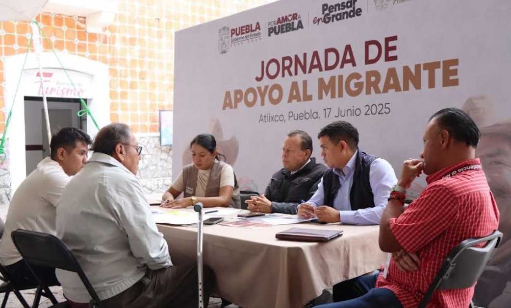 Ariadna Ayala acerca servicios clave a familias migrantes en Atlixco