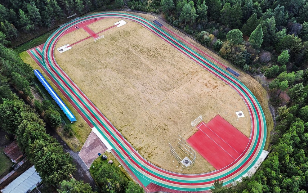 IMSS Tlaxcala abre la pista de atletismo más alta de México al público