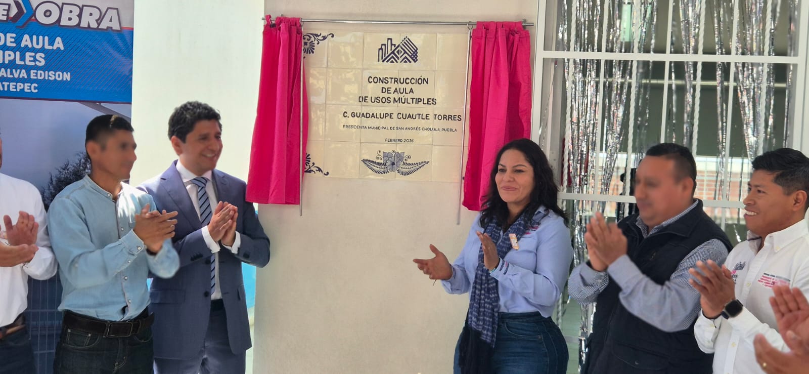 Entregan espacio educativo que fortalece el desarrollo académico en San Francisco Acatepec