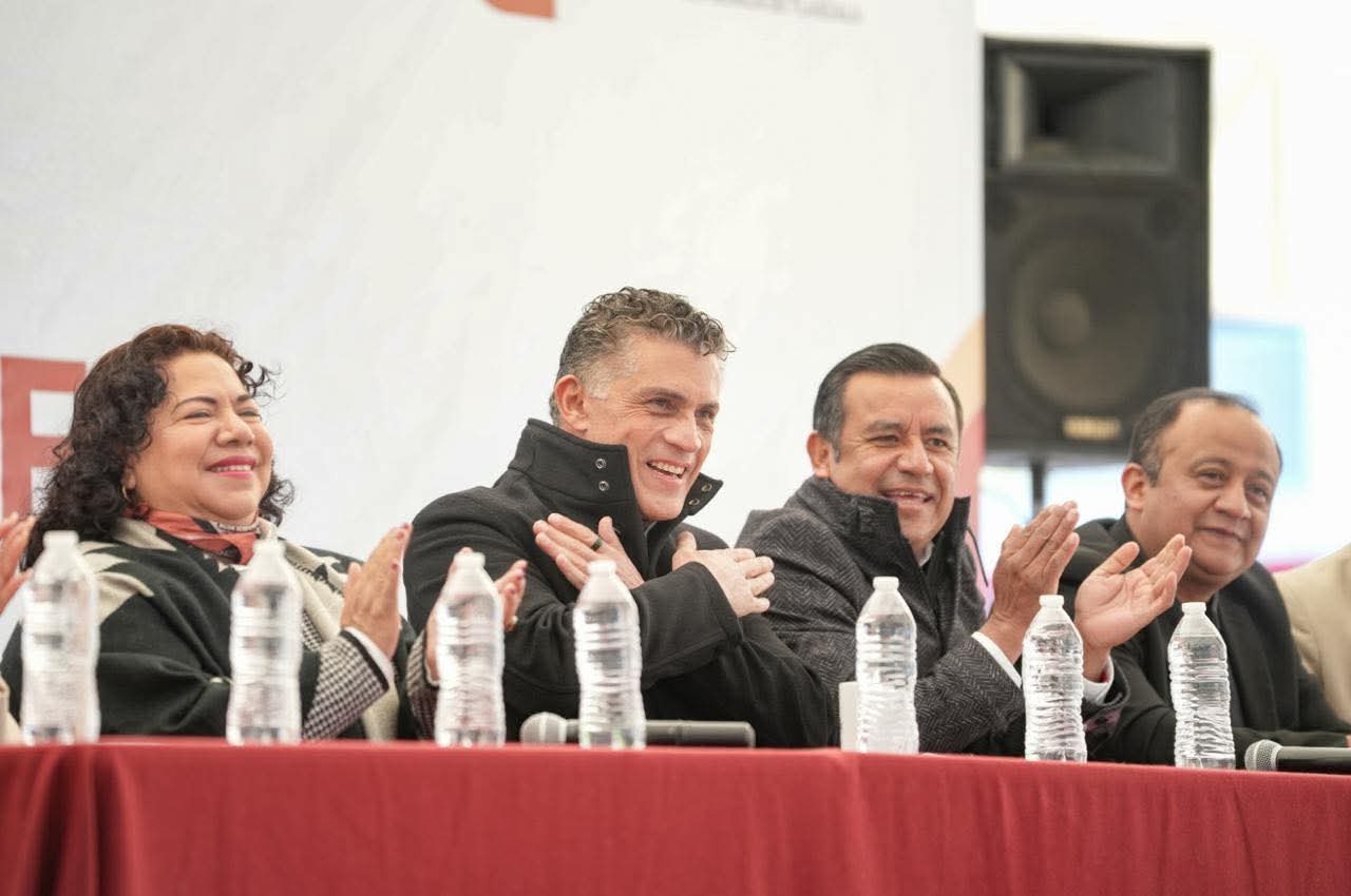 Ni con pintura en mano Alfonso Sánchez sube popularidad; de los alcaldes peor evaluado del país