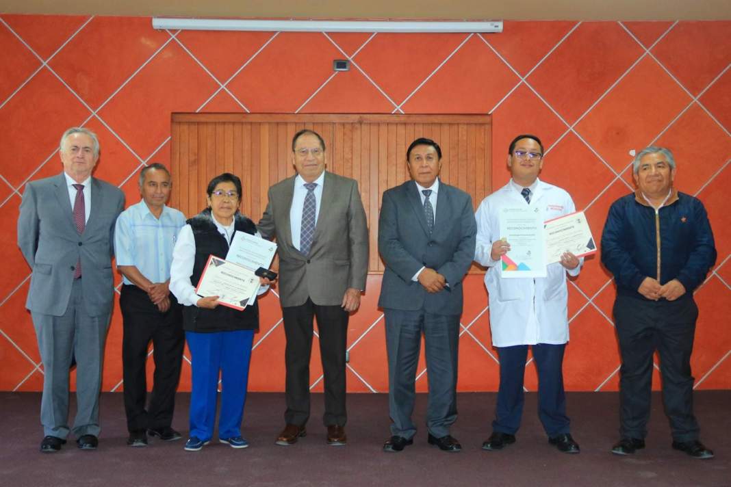 Orgullo UATx: estudiantes de Tlaxcala ganan Premio Ceneval por excelencia
