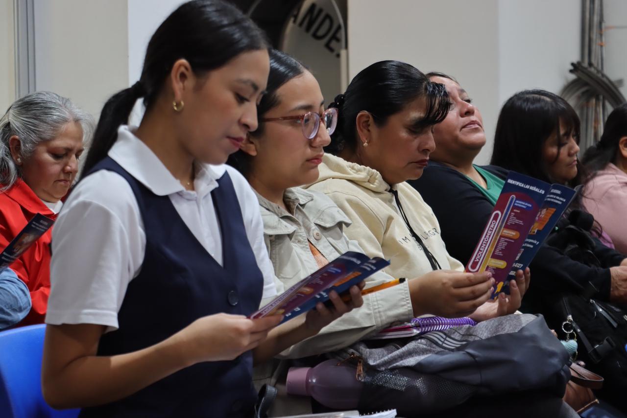 Fortalece SMDIF capacitación de maestras de CAIC’S