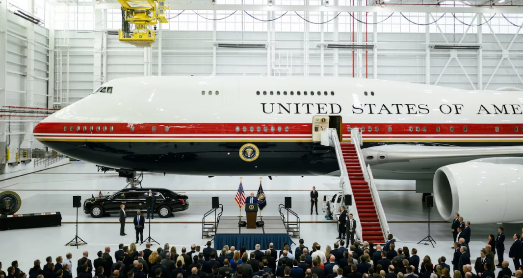 Aviones del gobierno de Estados Unidos para deportaciones migratorias