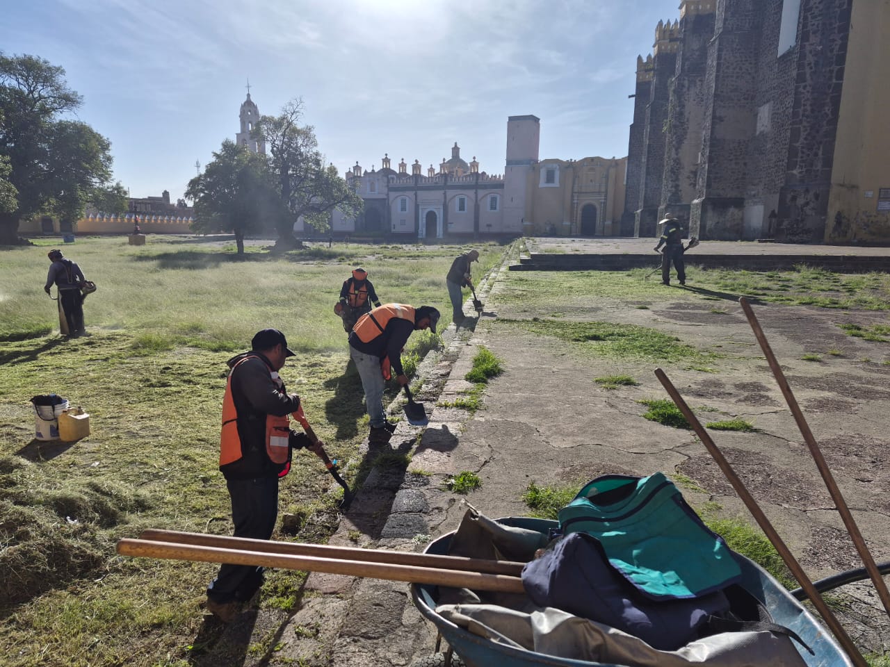 Intensifica Tonantzin Fernández labores de mantenimiento urbano en San Pedro Cholula