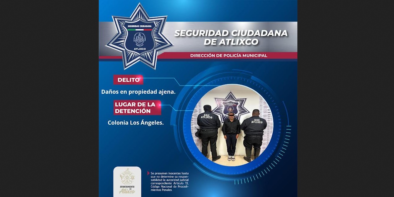 Patrulla y vehículos involucrados en un choque en Atlixco.