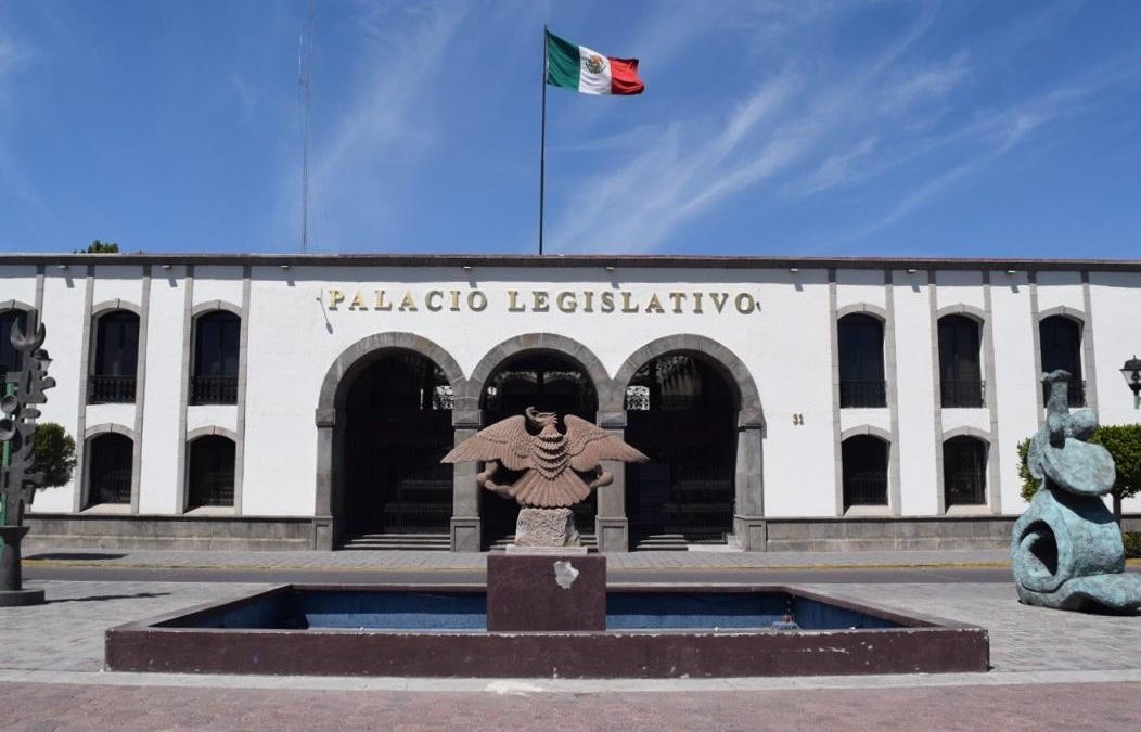 Diputados de Tlaxcala analizan reforma electoral.