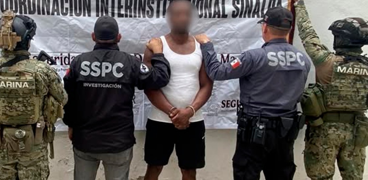Elementos de la Marina durante operativo de captura.