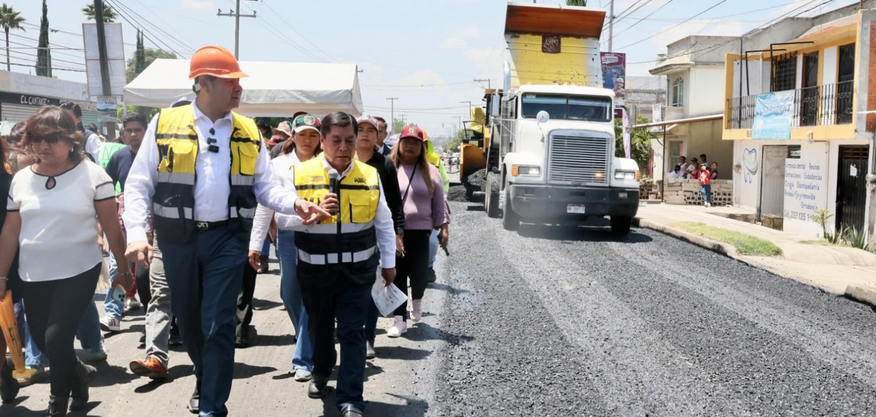 Gobernador Alejandro Armenta supervisa la rehabilitación de la Prolongación de la Avenida 3 Sur.