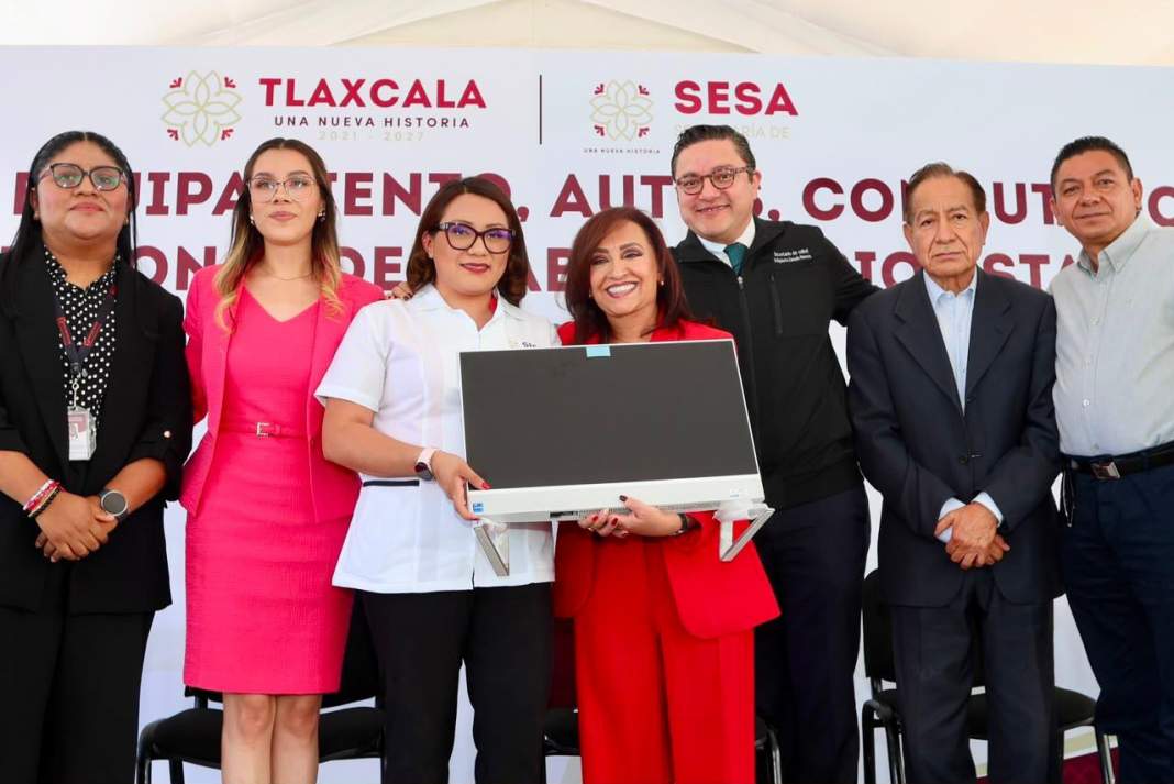 Entrega de equipos en el Laboratorio Estatal de Salud Pública de Tlaxcala.