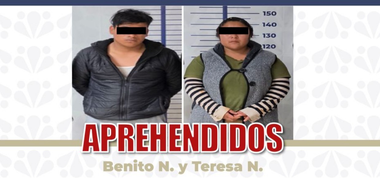 Agentes de la Fiscalía de Puebla durante una diligencia de investigación.