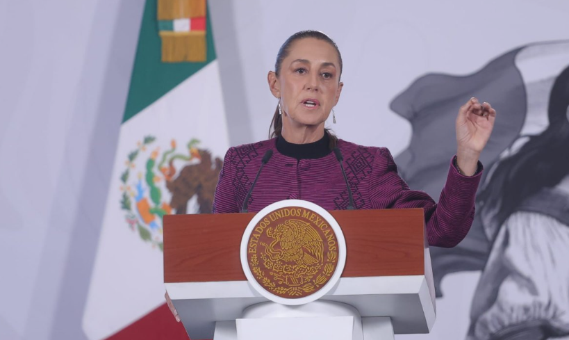 Claudia Sheinbaum durante conferencia sobre acusaciones de espionaje.