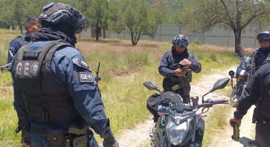 Elementos de seguridad realizan operativo de vigilancia en Apizaco.